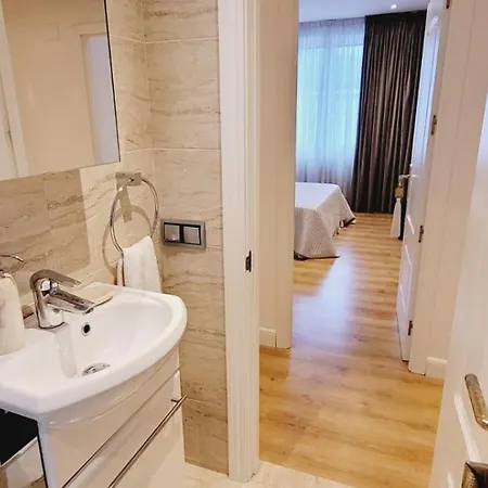 Premium Penthouse For 4 Adults In The Heart Of The Oviedo