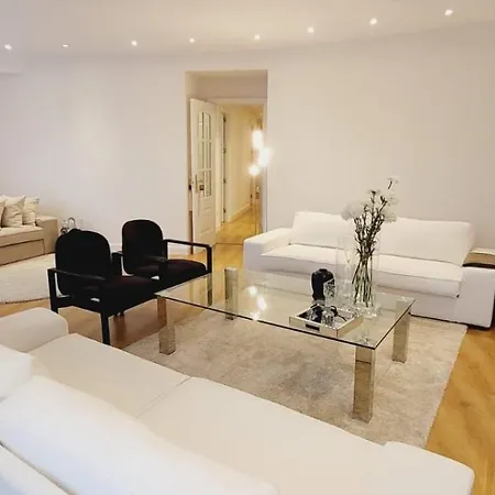 Daire Premium Penthouse For 4 Adults In The Heart Of The
